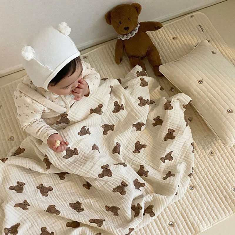 クマプリントベビーブランケット新生児モスリン綿ガーゼおくるみ - Baby Nursery Essentials のレビューと価格