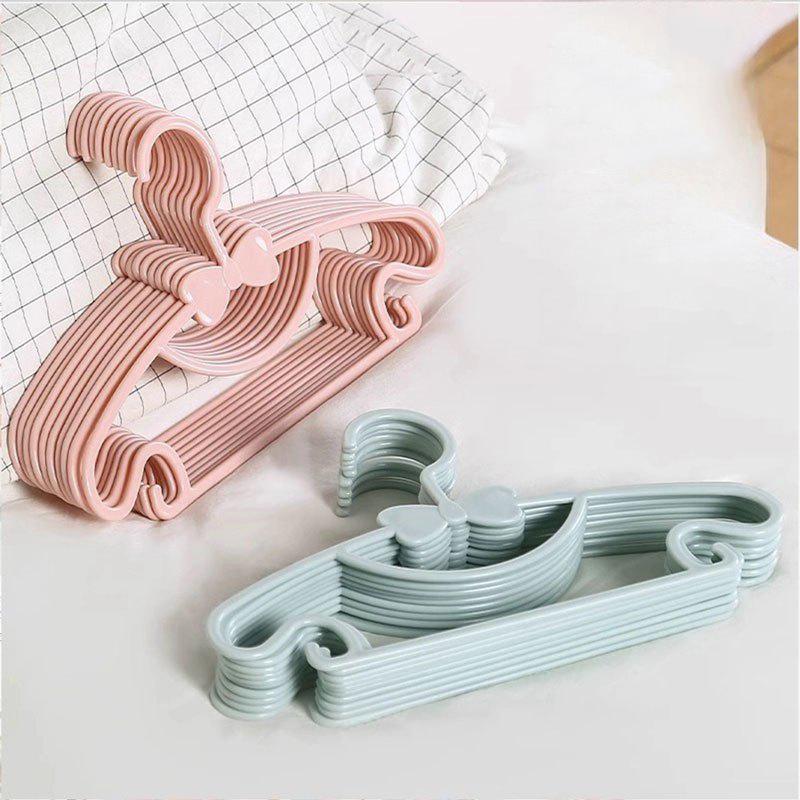 12個入り ベビーキッズ用洋服ハンガー 滑り止め 耐久性 省 - Baby Nursery Hangers のレビューと価格