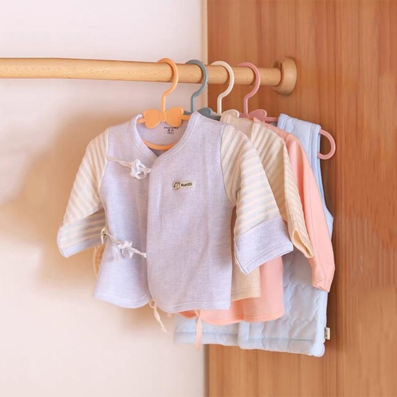 12個入り ベビーキッズ用洋服ハンガー 滑り止め 耐久性 省 - Baby Nursery Hangers のレビューと価格