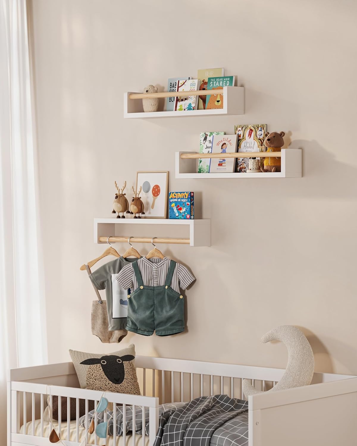 3段のフローティング子供用本棚、壁掛け式キッズブックシェルフ - Baby Nursery Bookshelf のレビューと価格